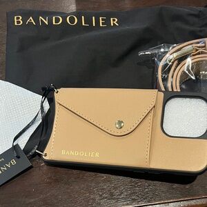 Bandolier Kimberly NWT for iPhone 13 Pro